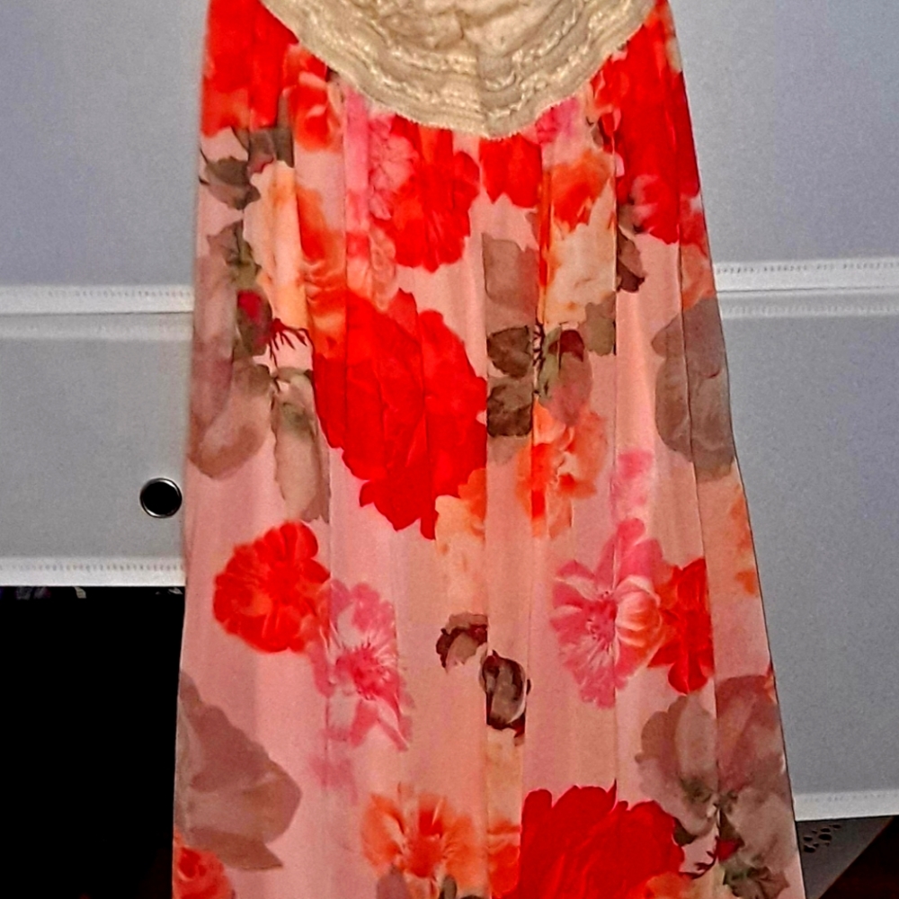Strapless dress